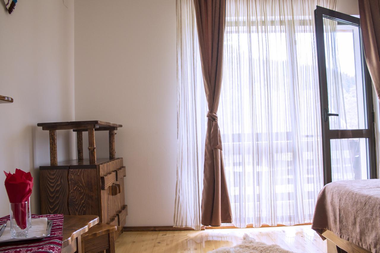 Вілла Cabana Barlogul Lupilor Berevoesti Номер фото